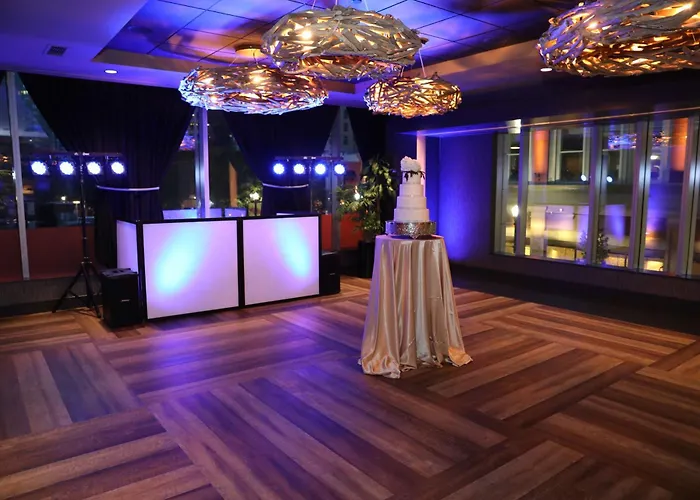 Hilton Garden Downtown Hotel 3*