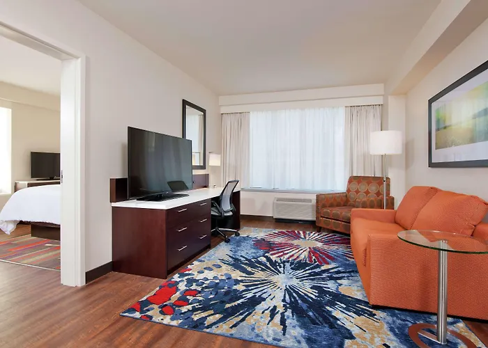 Hilton Garden Downtown Hotel 3*