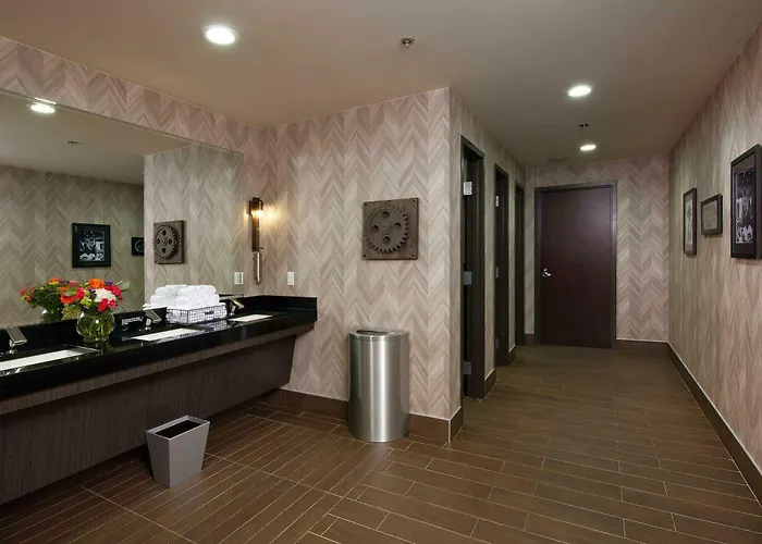 Hilton Garden Downtown Hotel